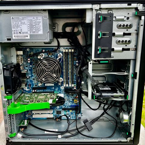 HP Z440 GTX 1070 | 16GB | 1TB