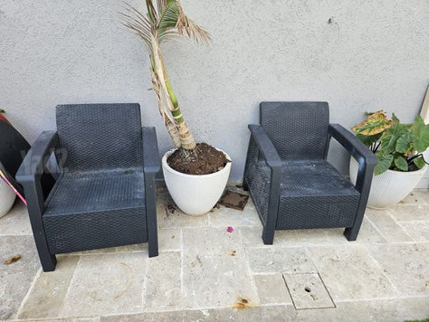 כיסאות , נדנדת גן