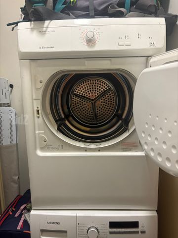 מייבש כביסה Electrolux