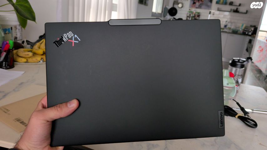 Lenovo X1 Carbon Gen 13 AURA