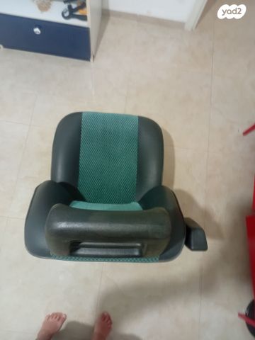כיסא לרכב