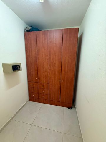 ארון בגדים