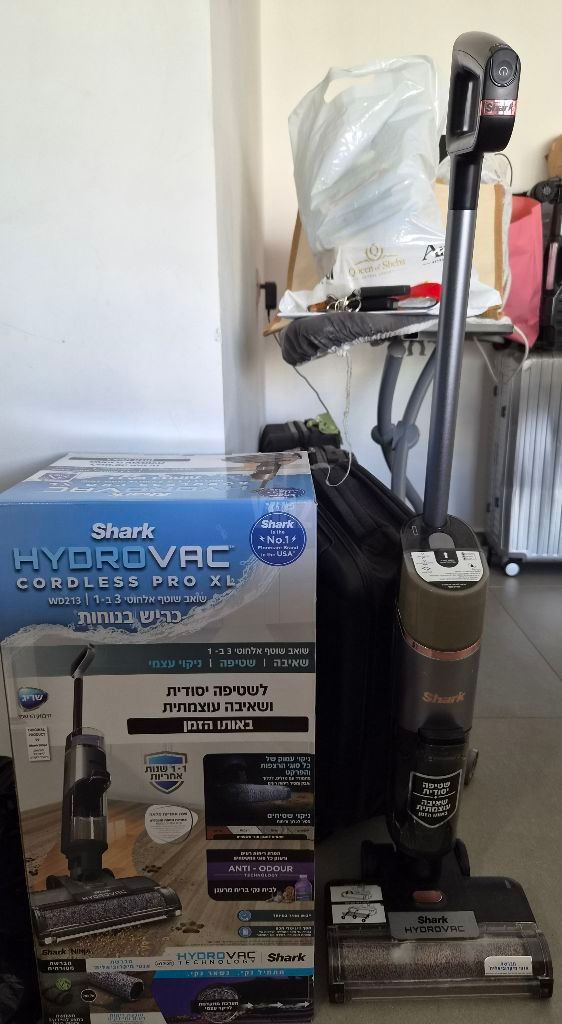 שואב שוטף shark
