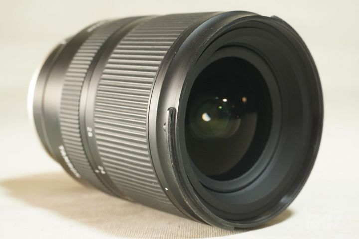 עדשותTAMRON17-28 28-25 70-180