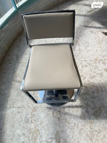 כיסאות בר