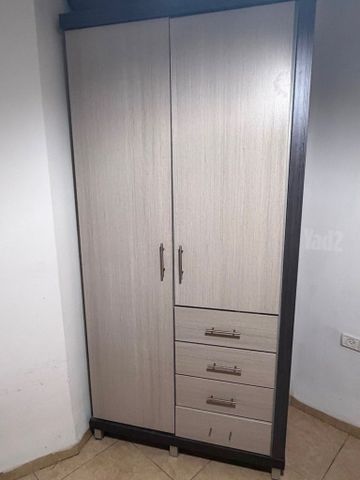 ארון בגדים