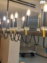 זוג שנדליר מפואר ניתן לרכוש 1