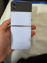 Galaxy Z flip 4