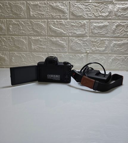 מצלמת canon m50 mark ii