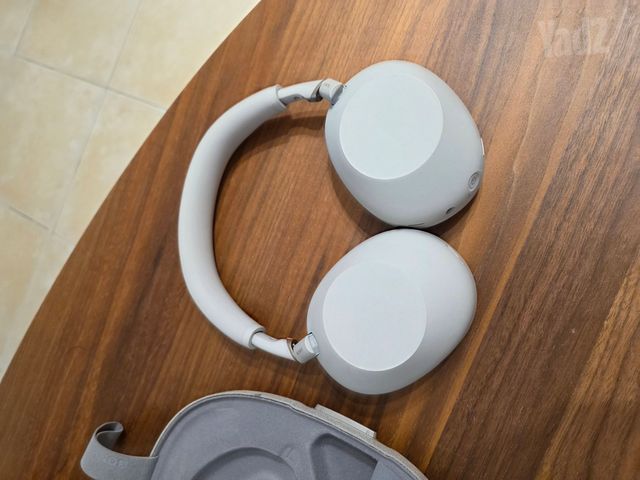 אוזניות SONY XM6s