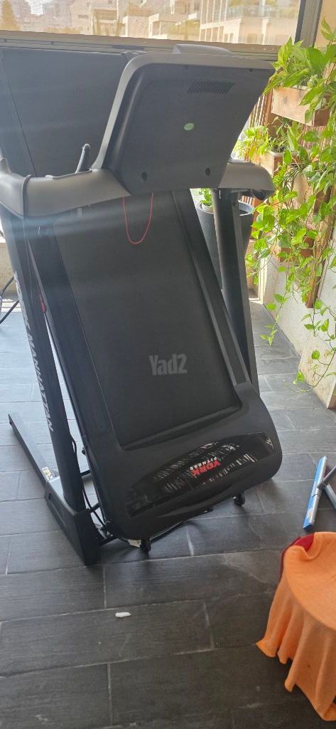 הליכון מקצועי