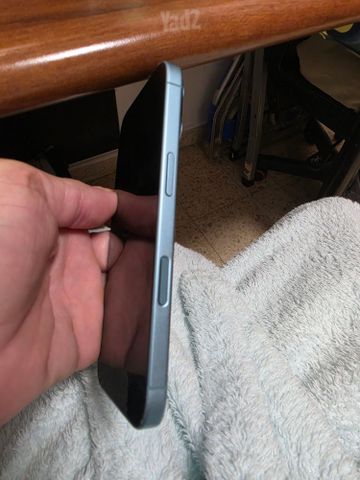 iPhone 16 256GB