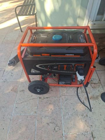 גנרטור בנזין