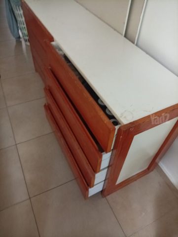 שידת מגרות