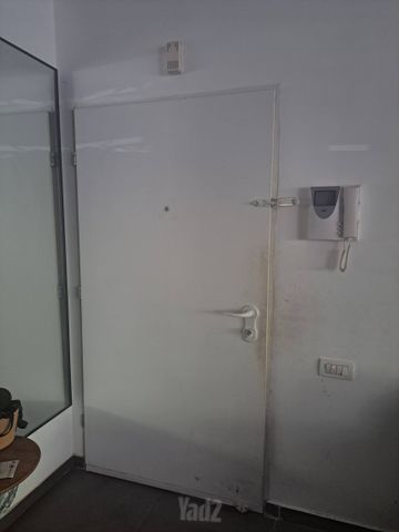 דלת כניסה