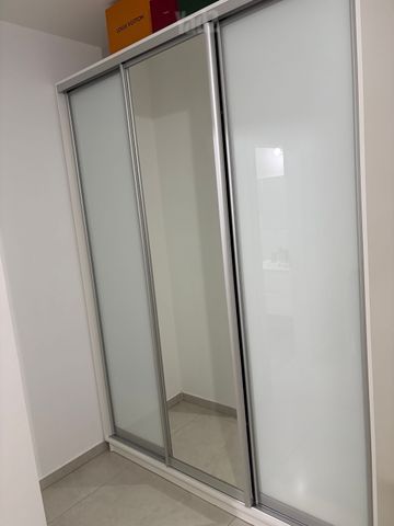 ארון בגדים