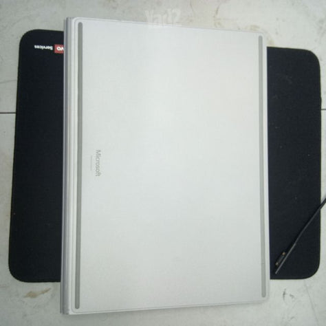 מיקרוספט Surface Book 2 i5 8GB