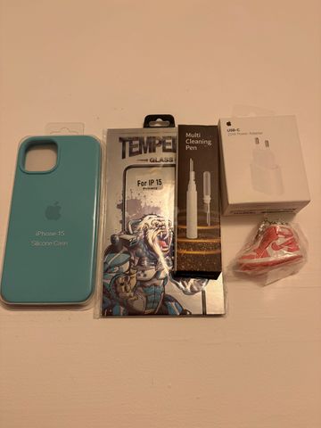 אייפון 15 ורוד