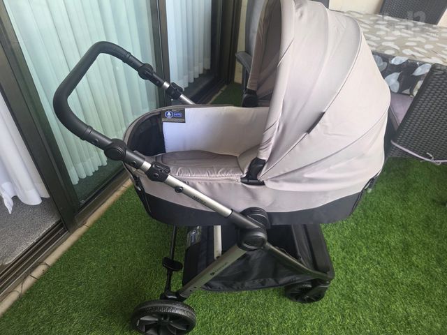עגלה Vesto 2