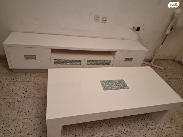 מזנון+שולחן