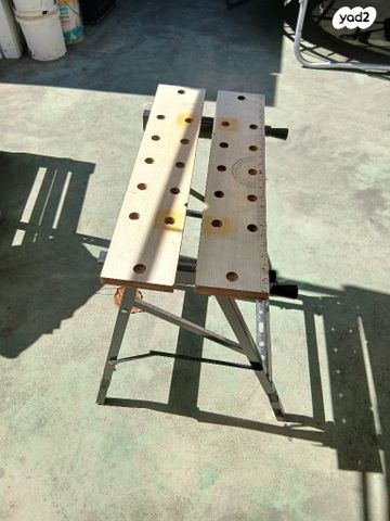 שולחן מלחציים