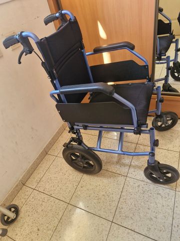 כסא גלגלים