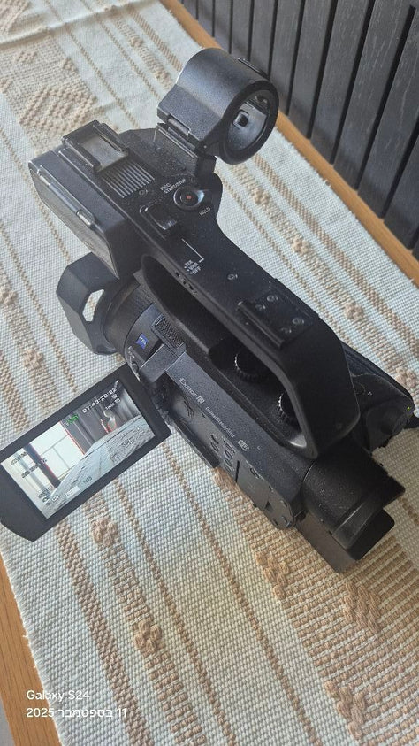 מצלמה סוני x70