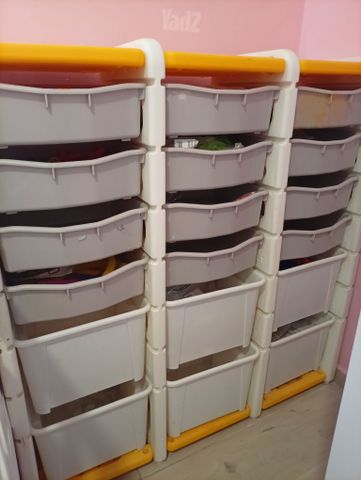 מגירות אחסון