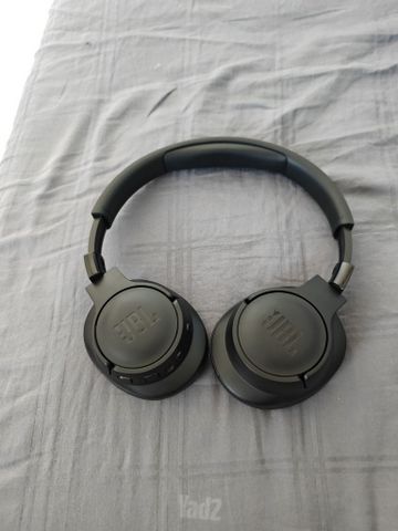 אוזניות JBL TUNE760NC