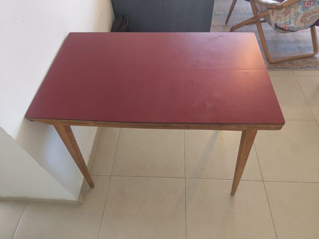 שולחן וינטג'