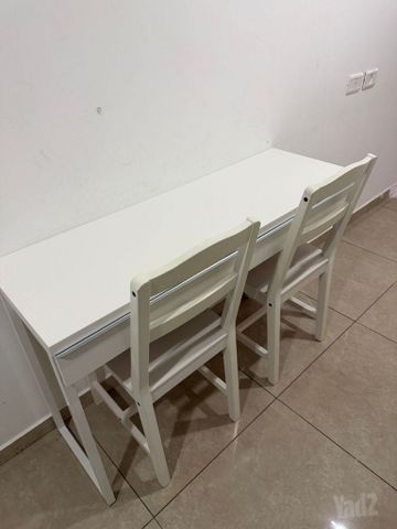 כסאות