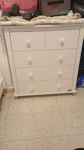 שידת החתלה