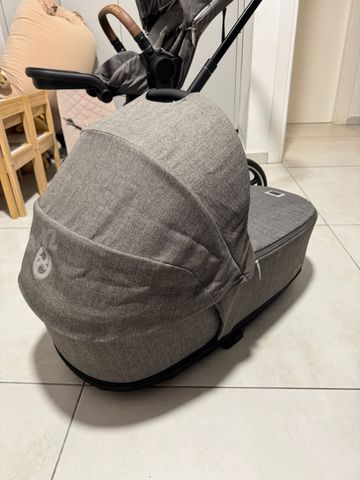 עגלת תינוק