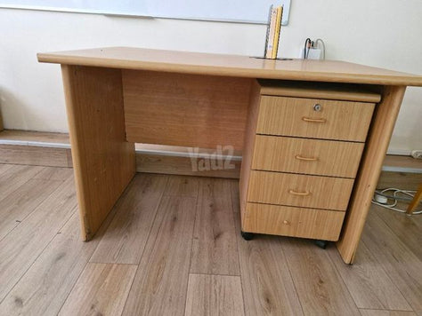 שולחן כתיבה