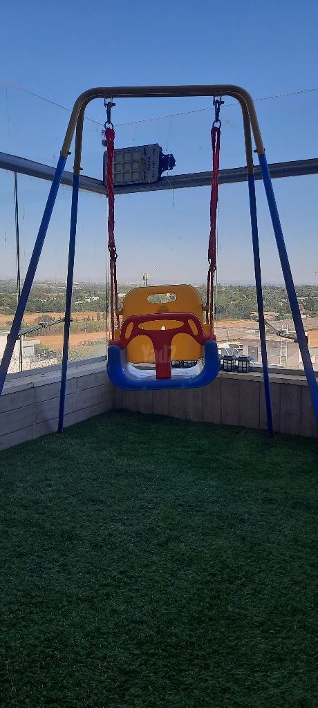 נדנדה לילדים