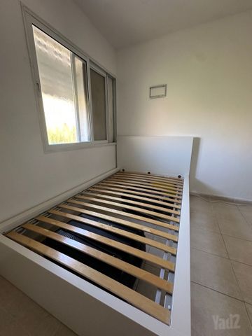 מיטה וחצי