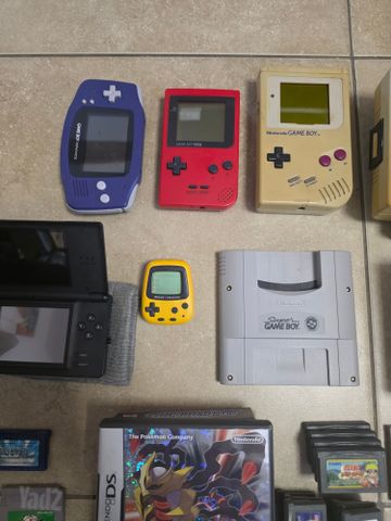 קונסולת gameboy color