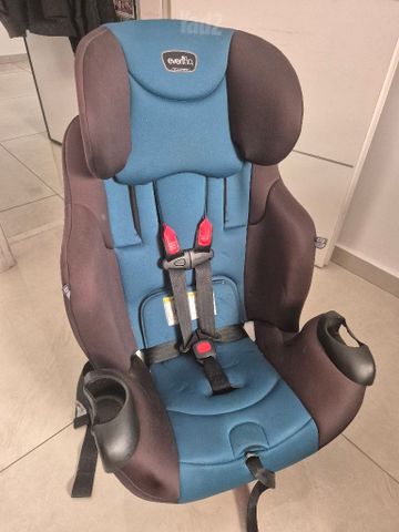 כסא בטיחות evenflo