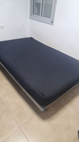 מיטה וחצי