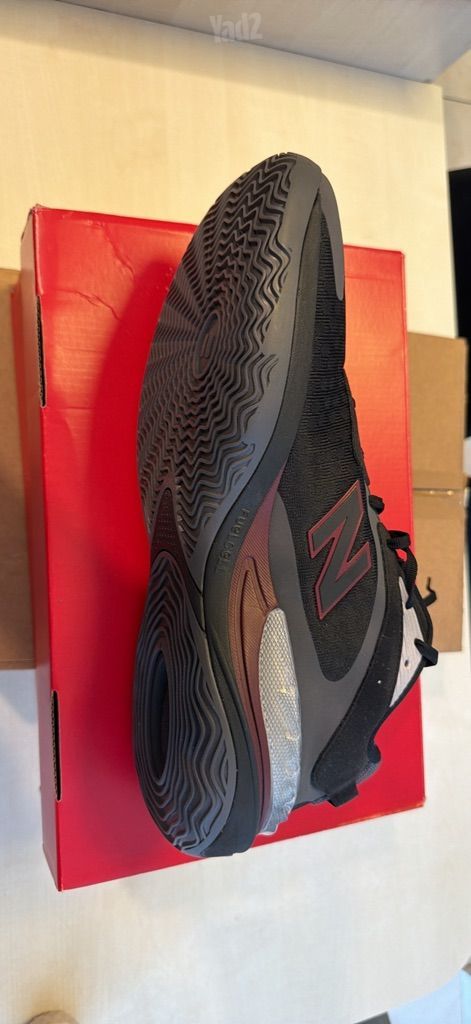 New Balance BB Hesi Low v2
