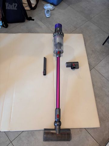 שואב אבק Dyson D11