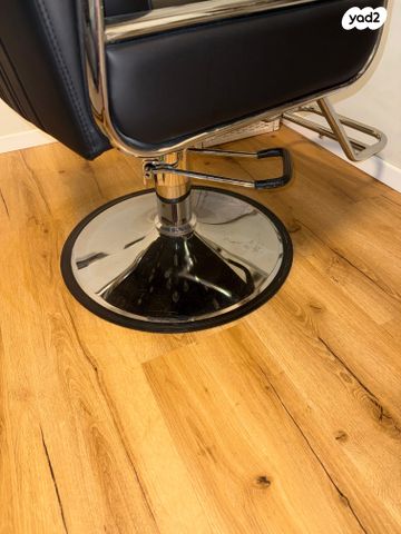 כיסא ספר מצוין מבית BarberPro!