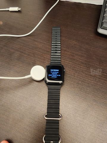 Apple Watch SE  2nd gen