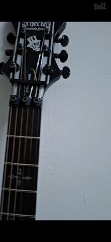 גיטרה Schecter synyste