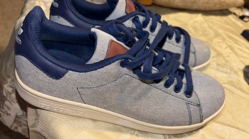 40 - 2/3 Adidas stan smith