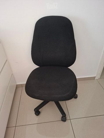 כיסא משרדי