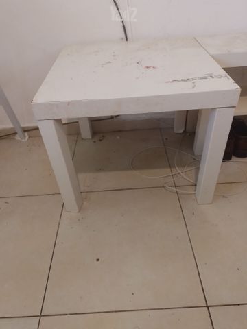 שולחן