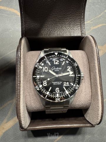 Glashutte Original SeaQ