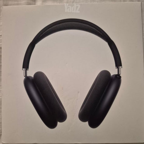 AirPods Max2 with smart case