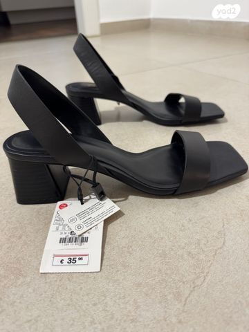 נעל עקב של ZARA